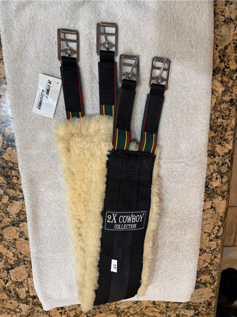 2X Cowboy collection Black fleece Lined Girth Strap size 44 - NEW Cream Lining